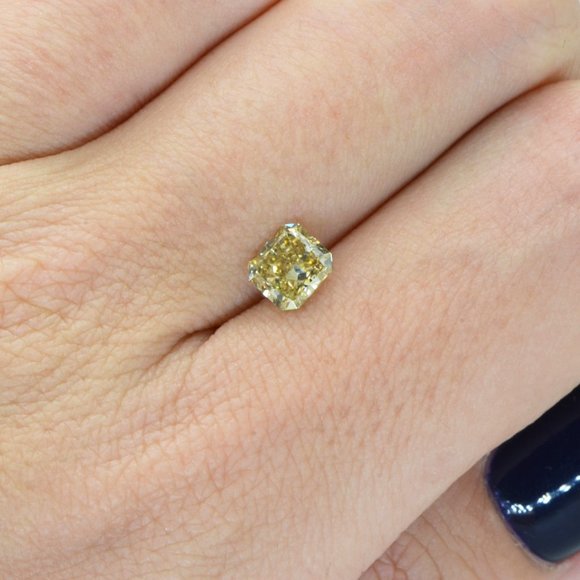 Radiant Diamond Fancy Brownish Yellow 1.08 Carat VS1 GIA Certificate - Picture 8 of 12